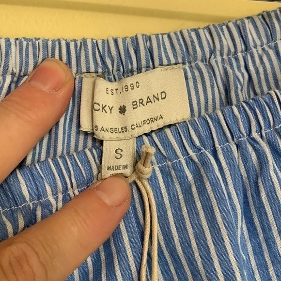 Lucky NWT Blue White Striped Ruffle Off Shoulder 100% Cotton Flounce Boxy Top S - Picture 7 of 12